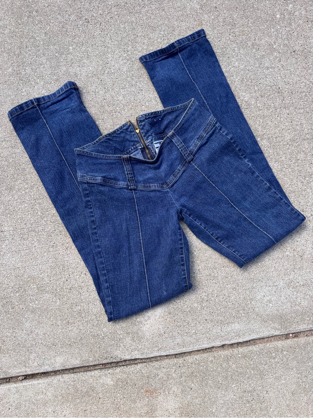 Tommy Hilfiger Straight-Leg Dark Blue Jeans